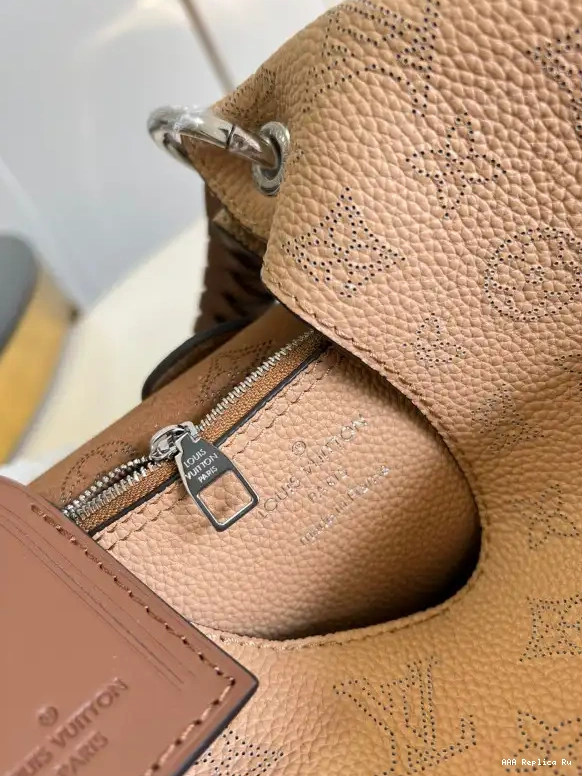 AAA Replica Ru VUITTON CARMEL LOUIS 0611